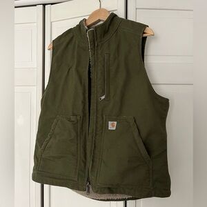 NWOT - Carhartt, Women’s Sherpa Lined Mock Neck Vest. Green. Size medium.